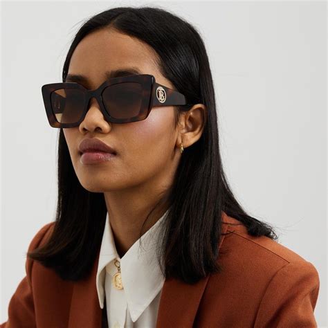 burberry daisy be4344 stores|Burberry Women’s Sunglasses, BE4344 Daisy .